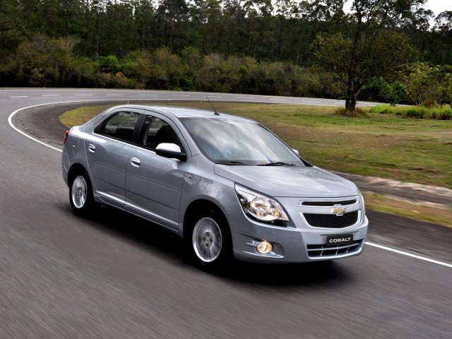  Chevrolet Cobalt -   