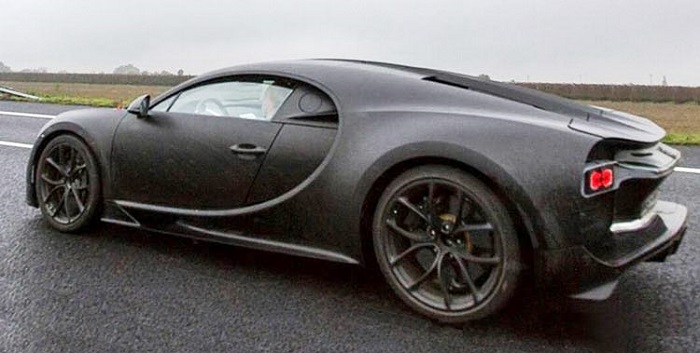 Bugatti Chiron:     3   