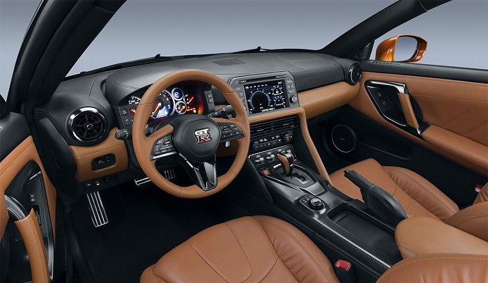 Nissan GT-R:   